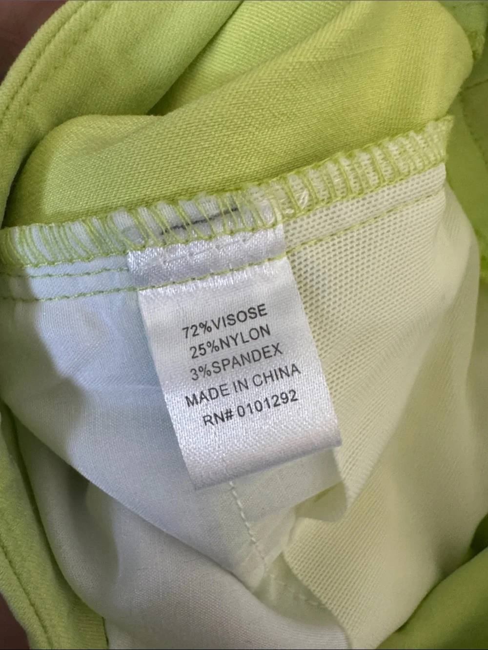 Lulu-B Bermuda shorts cropped pants neon yellow women’s resort wear 6 pull on